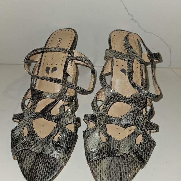 Snake print heeled sandal - Picture 2 of 3
